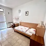 Paxora Sobe -