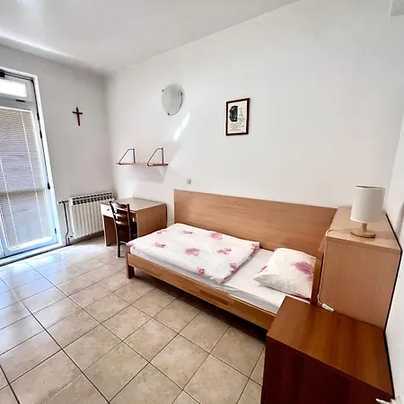Paxora Sobe -