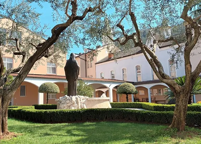 Paxora Sobe - * Mostar